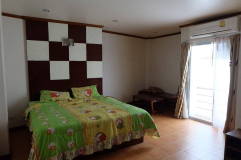 Shophouse in Kathu, Thailand № 158709 - photo 13