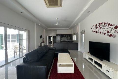 House in Hua Hin, Thailand 4 bedrooms № 137875 - photo 28
