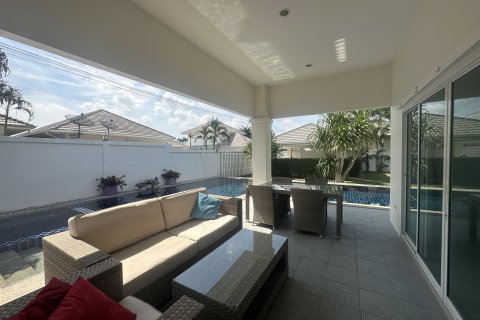 House in Hua Hin, Thailand 4 bedrooms № 137875 - photo 7