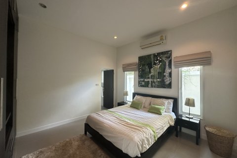 House in Hua Hin, Thailand 4 bedrooms № 137875 - photo 16