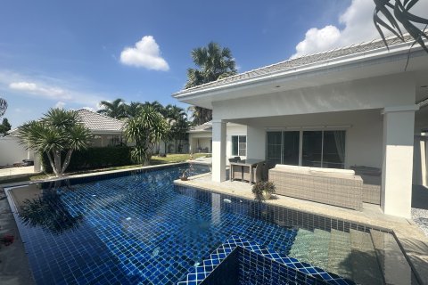 House in Hua Hin, Thailand 4 bedrooms № 137875 - photo 6