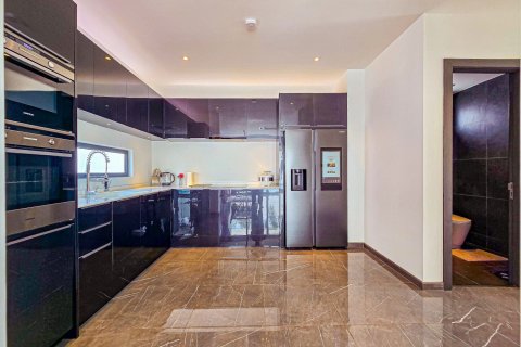 House in Pattaya, Thailand 3 bedrooms № 140487 - photo 6