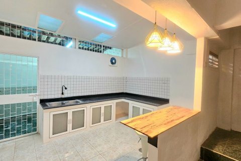 Townhouse in Lak Si, Bangkok, Thailand 3 bedrooms № 140488 - photo 2