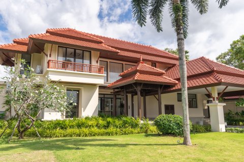 Villa in Phuket, Thailand 6 bedrooms № 140536 - photo 18