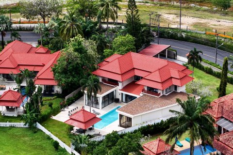 Villa à Phuket, Thaïlande 6 chambres № 140536