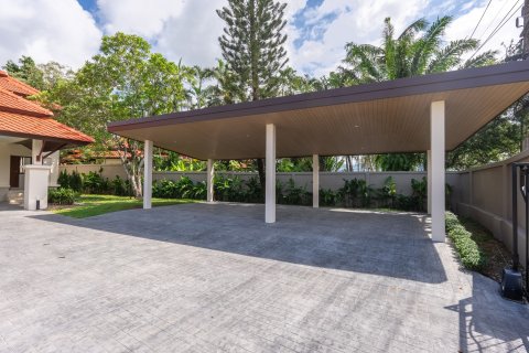 Villa in Phuket, Thailand 6 bedrooms № 140536 - photo 16