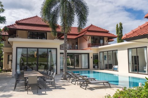 Villa in Phuket, Thailand 6 bedrooms № 140536 - photo 8