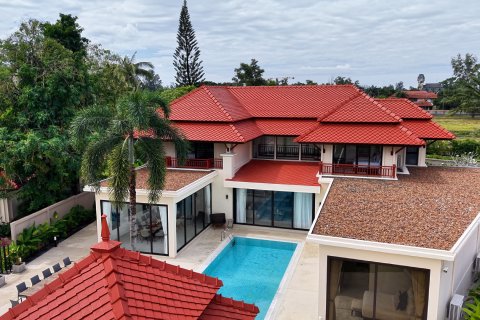 Villa in Phuket, Thailand 6 bedrooms № 140536 - photo 29