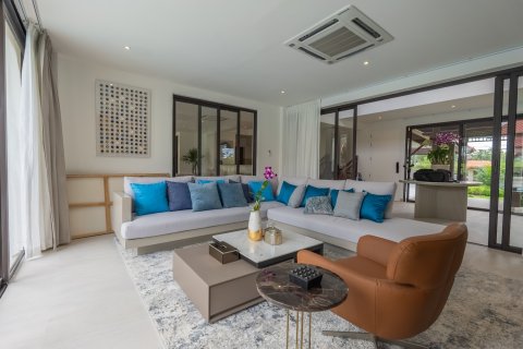 Villa in Phuket, Thailand 6 bedrooms № 140536 - photo 27