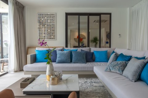 Villa in Phuket, Thailand 6 bedrooms № 140536 - photo 28