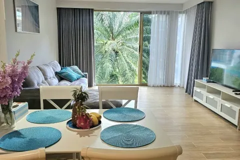 Studio à Phuket, Thaïlande № 140486