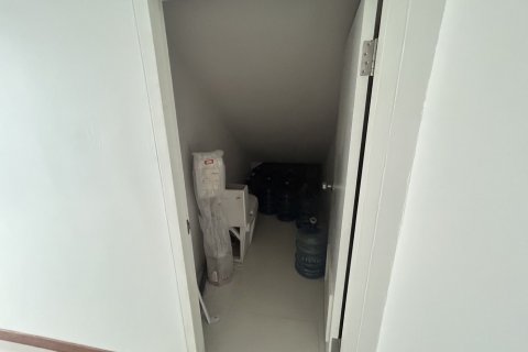 Townhouse in Bueng Kum, Bangkok, Thailand 6 bedrooms № 140537 - photo 17