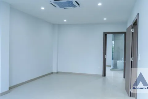Haus in Suan Luang, Bangkok, Thailand 3 Schlafzimmer № 216237 - Foto 8