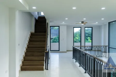 Haus in Suan Luang, Bangkok, Thailand 3 Schlafzimmer № 216237 - Foto 5
