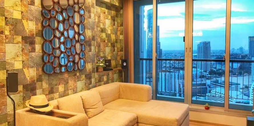 Studio dans le Condo à Sathon, Bangkok, Thaïlande  № 170991