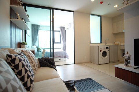 Studio dans le Condo à Bang Phlat, Bangkok, Thaïlande  № 170992 - photo 12