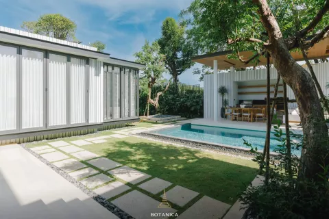 Villa in Phuket, Thailand 3 bedrooms № 135107 - photo 13