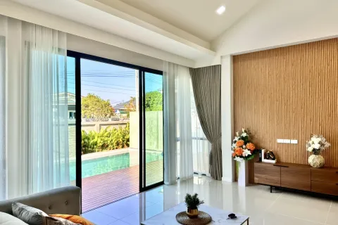 House in Pattaya, Thailand 4 bedrooms № 155610 - photo 12