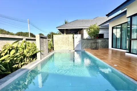 House in Pattaya, Thailand 4 bedrooms № 155610 - photo 3