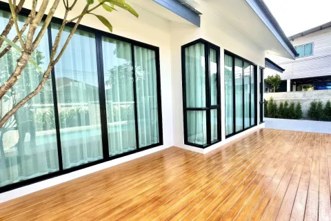 House in Pattaya, Thailand 4 bedrooms № 155610 - photo 5