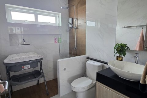 Maison à Pattaya, Thaïlande 3 chambres № 155614 - photo 15