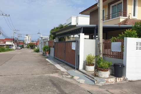 Maison à Pattaya, Thaïlande 4 chambres № 155612 - photo 2