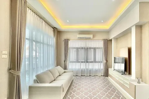 Villa à Pattaya, Thaïlande 3 chambres № 155615 - photo 12