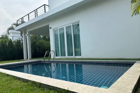 House in Pattaya, Thailand 3 bedrooms № 155613 - photo 2