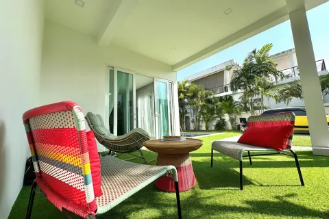 House in Pattaya, Thailand 3 bedrooms № 155613 - photo 4