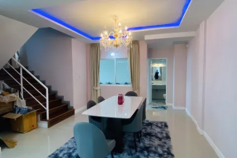 Maison à Pattaya, Thaïlande 4 chambres № 155616 - photo 10