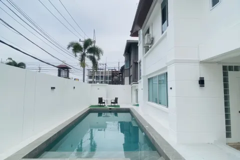 Maison à Pattaya, Thaïlande 4 chambres № 155616 - photo 2