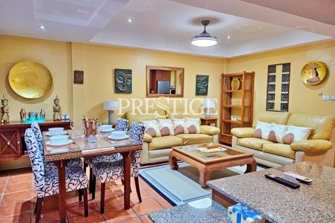 Propriété commerciale à Pattaya, Thaïlande 433 m2 № 198342 - photo 4