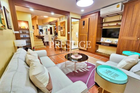 Propriété commerciale à Pattaya, Thaïlande 433 m2 № 198342 - photo 6