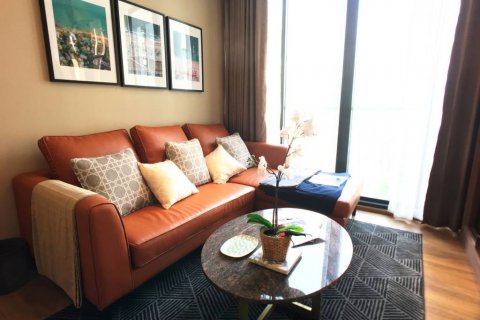 Condo in Bangkok, Thailand, 2 bedrooms  № 114301 - photo 2