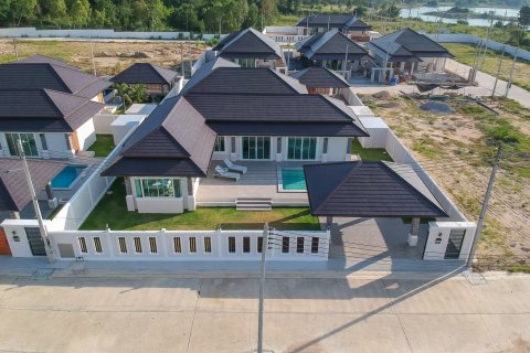 Villa in Hua Hin, Thailand 3 Schlafzimmer № 169805 - Foto 11