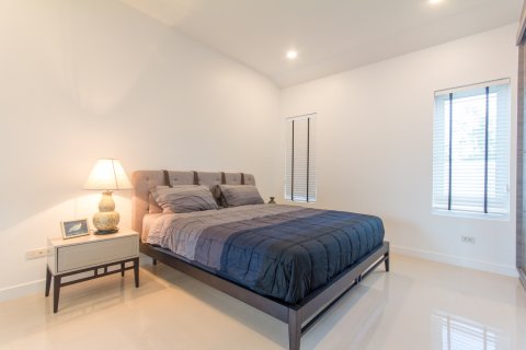 Villa in Hua Hin, Thailand 3 bedrooms № 169807 - photo 9