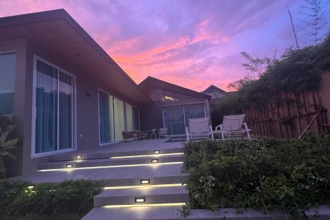 Villa in Phuket, Thailand 3 bedrooms № 161660 - photo 18