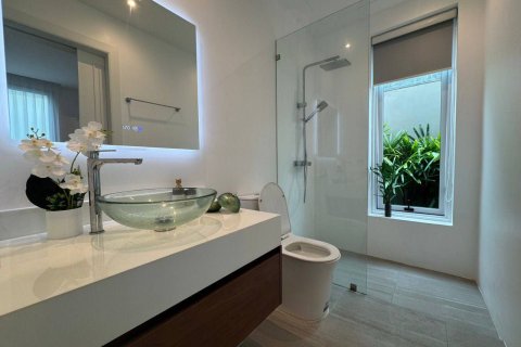 Villa in Phuket, Thailand 3 bedrooms № 161660 - photo 14