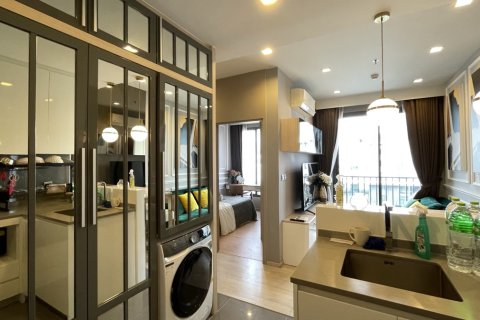 Condo à Watthana, Bangkok, Thaïlande, 2 chambres № 201050 - photo 16