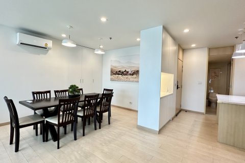 Condo in Bang Rak, Bangkok, Thailand, 4 bedrooms  № 201044 - photo 11