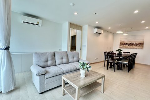 Condo in Bang Rak, Bangkok, Thailand, 4 bedrooms  № 201044 - photo 12
