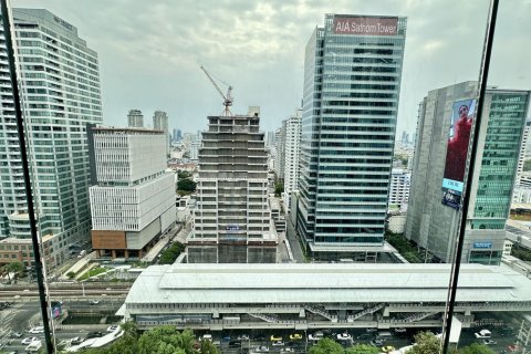 Condo in Bang Rak, Bangkok, Thailand, 4 bedrooms  № 201044 - photo 2