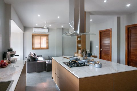 House in Phuket, Thailand 4 bedrooms № 146067 - photo 20