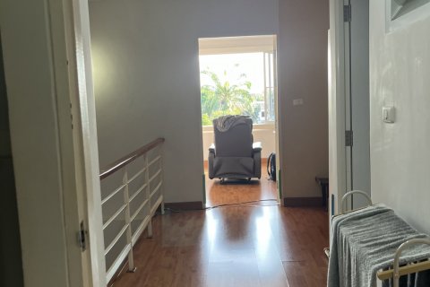 Таунхаус в Нонтхабури, Таиланд с 4 спальнями  № 140675 - фото 20