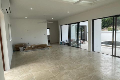 Penthouse in Ko Samui, Thailand 3 bedrooms № 172464 - photo 11