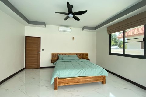 Penthouse in Ko Samui, Thailand 3 bedrooms № 172462 - photo 2