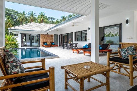 Penthouse in Ko Samui, Thailand 3 bedrooms № 172463 - photo 7