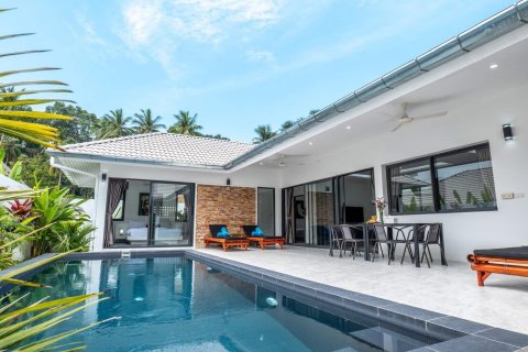 Penthouse in Ko Samui, Thailand 3 bedrooms № 172463 - photo 11