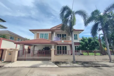 House in Pak Kret, Thailand 4 bedrooms № 156138 - photo 1