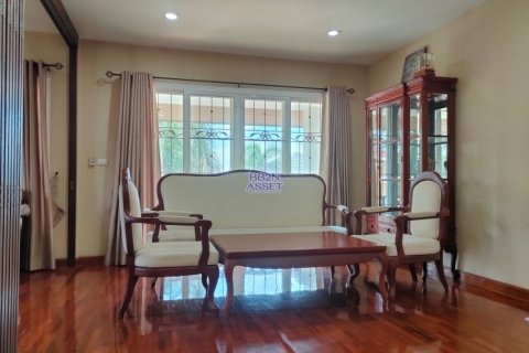 House in Pak Kret, Thailand 4 bedrooms № 156138 - photo 21